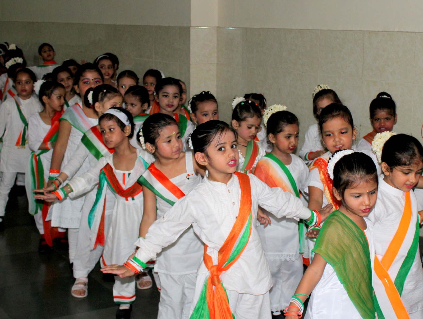 Proud Little Indians – Fancy Dress CLASSES- LKG & UKG